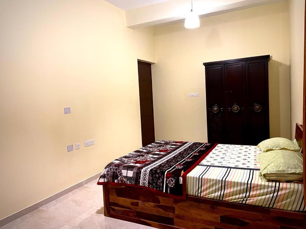 Aikya Kadri #Your Home Away From Home# Non Smoke# Vegetarians Preferred# Strictly For Families Mangaluru Exterior foto